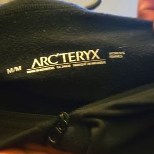 Women's lightweight sweater